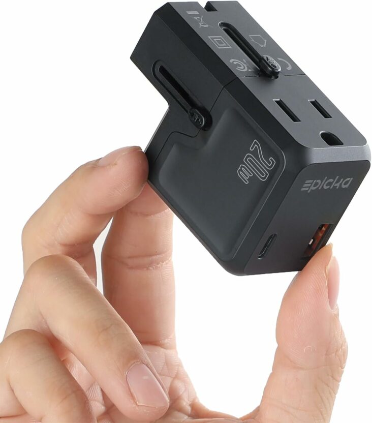 EPICKA Universal Travel Adapter